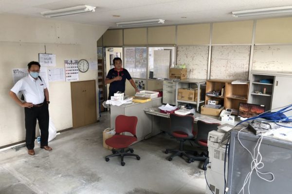 南部店1Fフロア、改装工事中